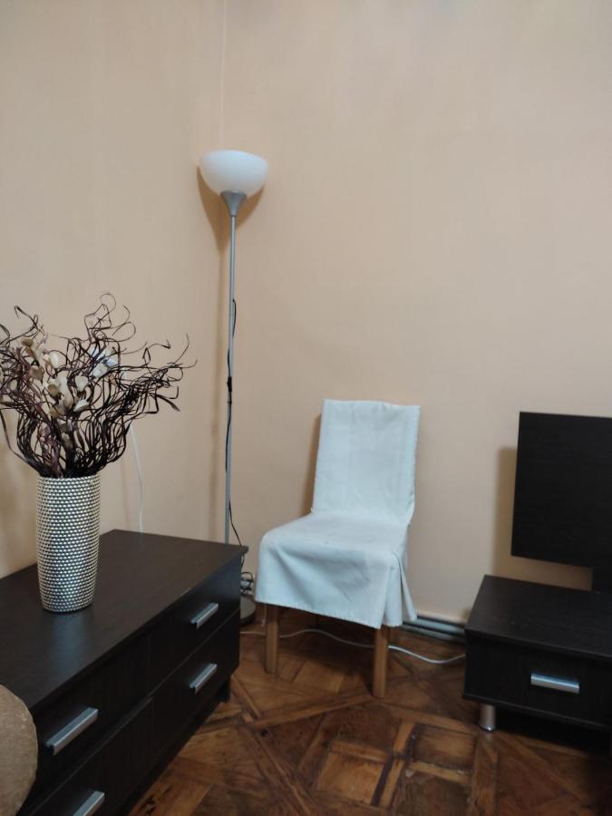 Apartment Kostuskry Str. ลวีฟ ภายนอก รูปภาพ